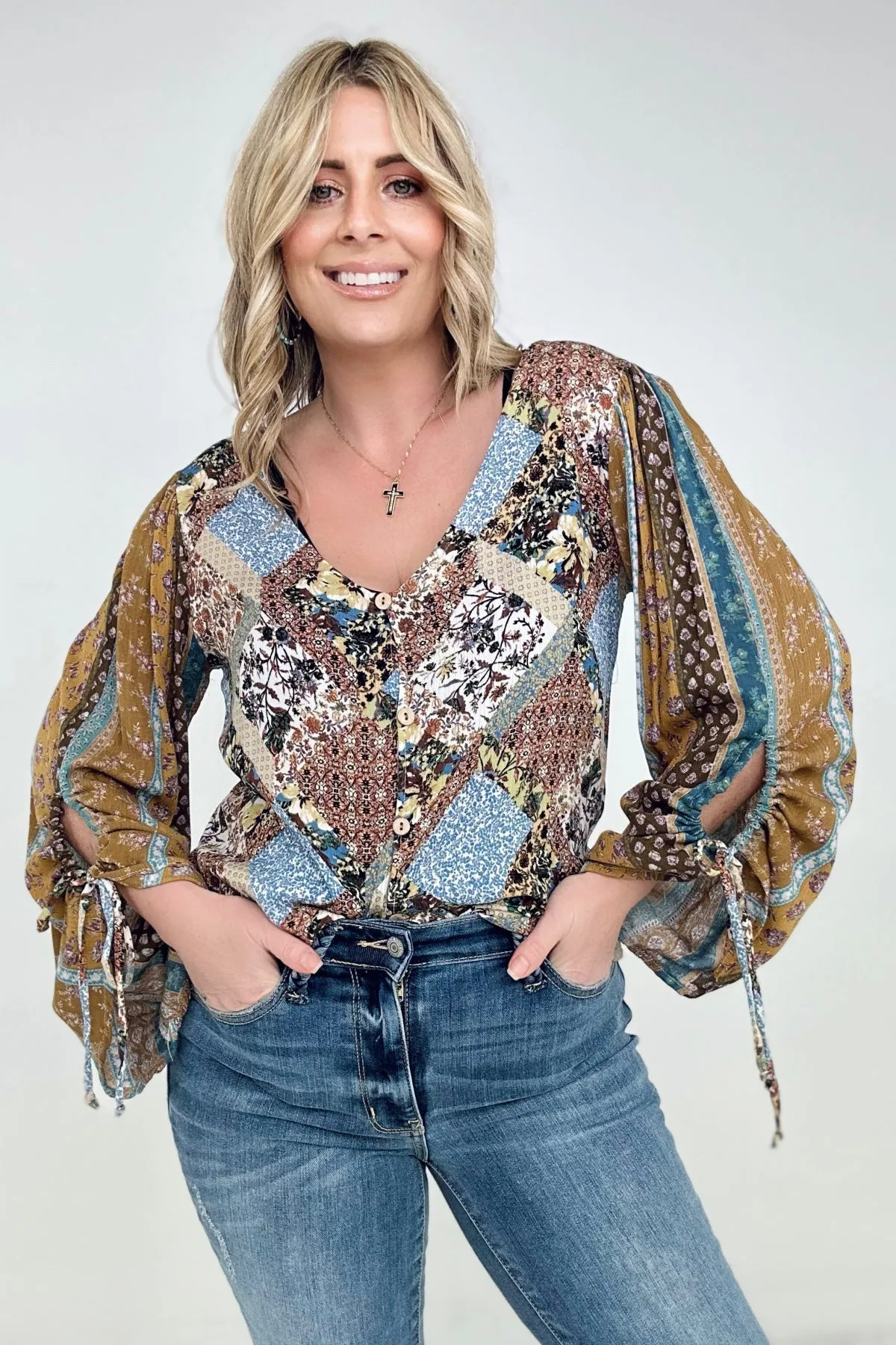 Floral Print Woven W/Stripe Ruched Sleeves Top