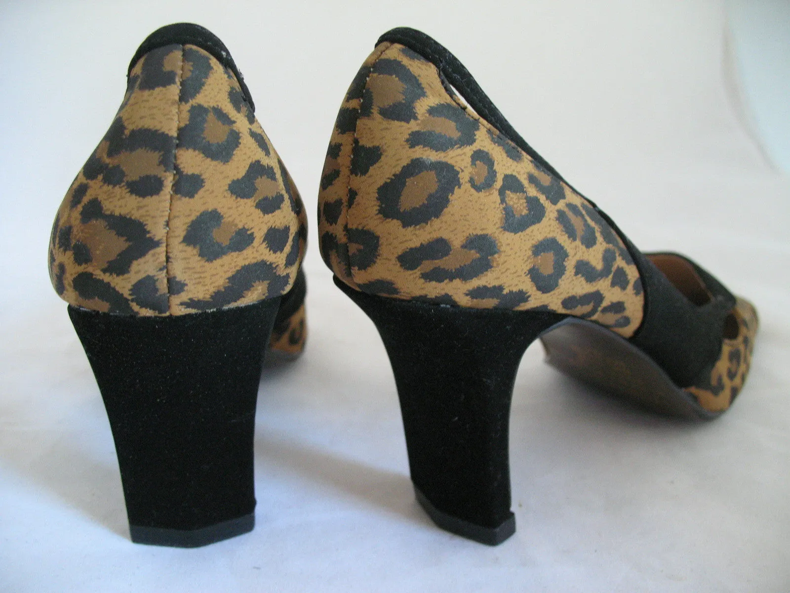 New Vintage 80s 90s Amanda Womens Shoes Block High Heels Leopard Animal Print Size 6 M